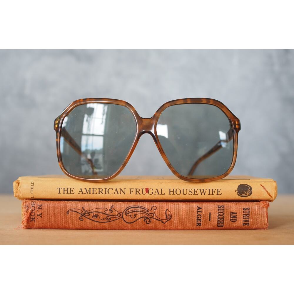 1970s Vintage Sunglasses Made In Italy Oversized Retro Glam Grandma Chic NOS